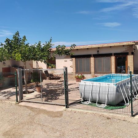 Casa La Tora Guest House Делтебре Екстериор снимка