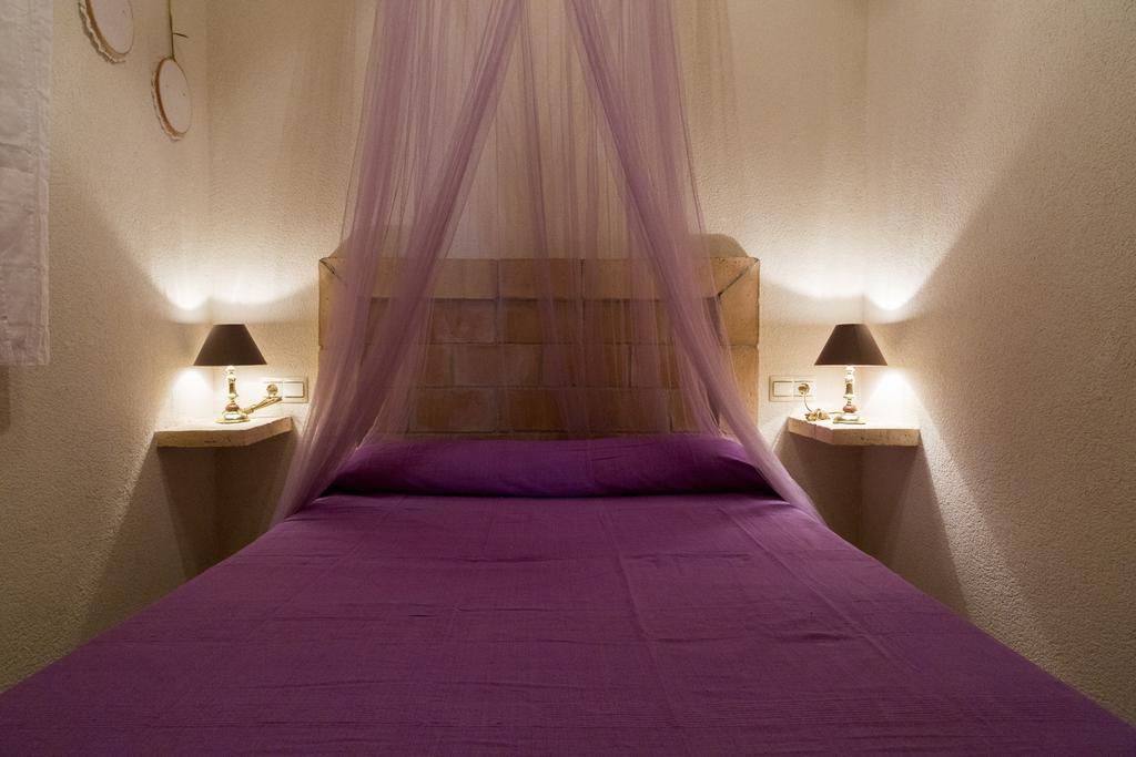 Casa La Tora Guest House Делтебре Екстериор снимка