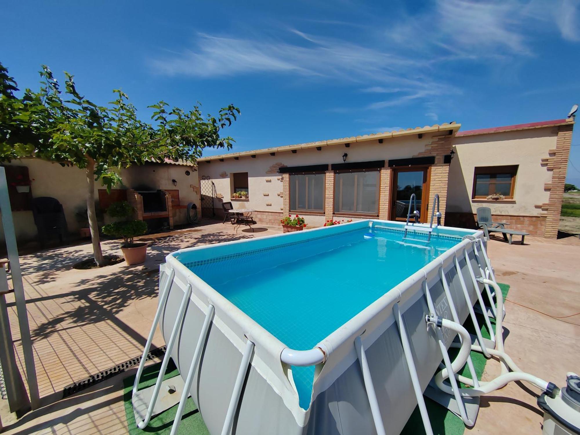 Casa La Tora Guest House Делтебре Екстериор снимка